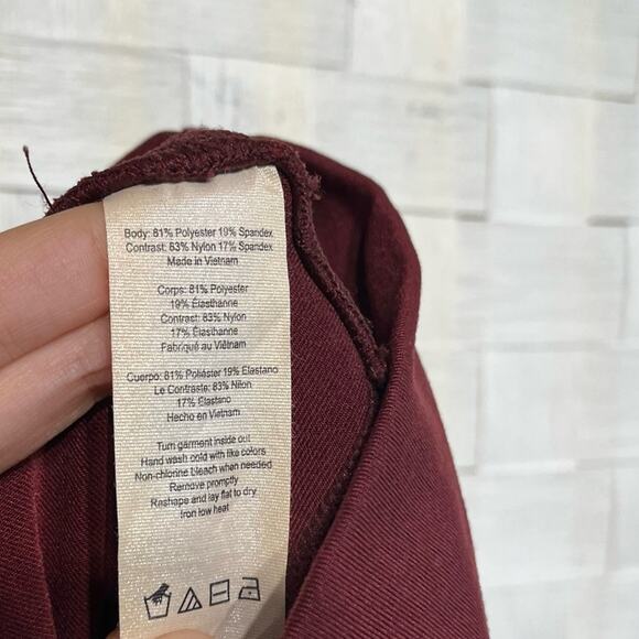 ALO Yoga Burgundy Moto Leggings - Picture 8 of 14